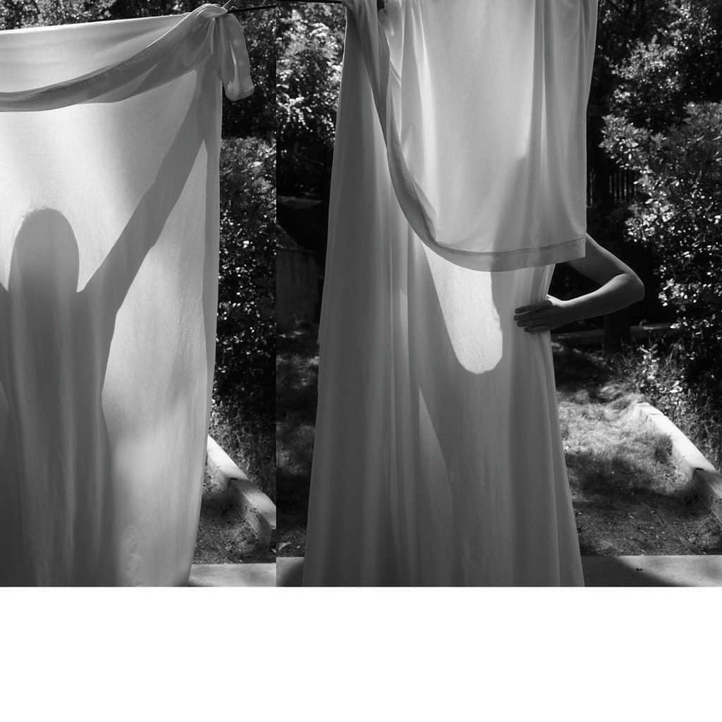 Calvin Kleinさんのインスタグラム写真 - (Calvin KleinInstagram)「The Modern Cotton Pillowcase and Body Flat Sheet. By @zoeghertner. #MYCALVINS」8月9日 4時55分 - calvinklein