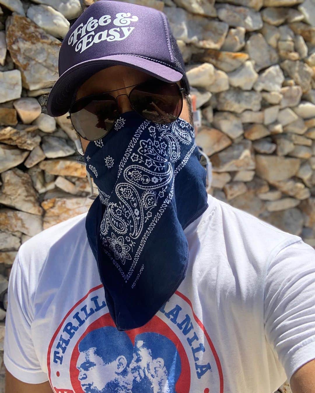 ジェレミー・ピヴェンのインスタグラム：「Whatever it is get after it ! Take some deep breaths and love yourself  ( “why is Ari telling me to breathe?”)  Best way to get through all this ... One man talking」