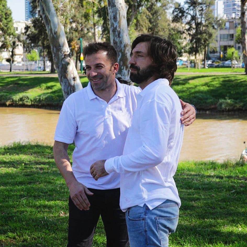 アレッサンドロ・デル・ピエロのインスタグラム：「In bocca al lupo Andrea! #ADP10 . . . @juventus #coachpirlo」