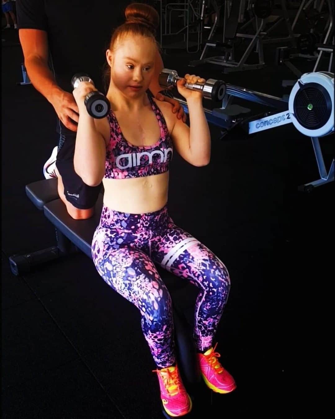 のインスタグラム：「🎉GIVEAWAY🌺 What is better than looking good while working out? The activewear from Aim’n will make you stand out at your gym with their wide variety, vibrant collection, and trendy designs, at the same time making you feel extremely comfortable. I’d love to share my experience with you all and have partnered with @aimn.oceania  for this giveaway. Two lucky followers will receive a $200 voucher each to shop their favorite styles from Aim’n. ✨ Rules : 1. Must be following @madelinesmodelling_  2. Like and tag two friends ❤️ Bonus entries share the post to your stories and tag me! Giveaway will close on Wednesday 12th August and the winner will be chosen randomly and announced on my stories! ✨ This giveaway is sponsored by @aimn.oceania . . . #beautylovers #beautycommunity #beautybloggers #Giveaway #fitness #inclusion #diversity #aimntribe #gym #fitfam」