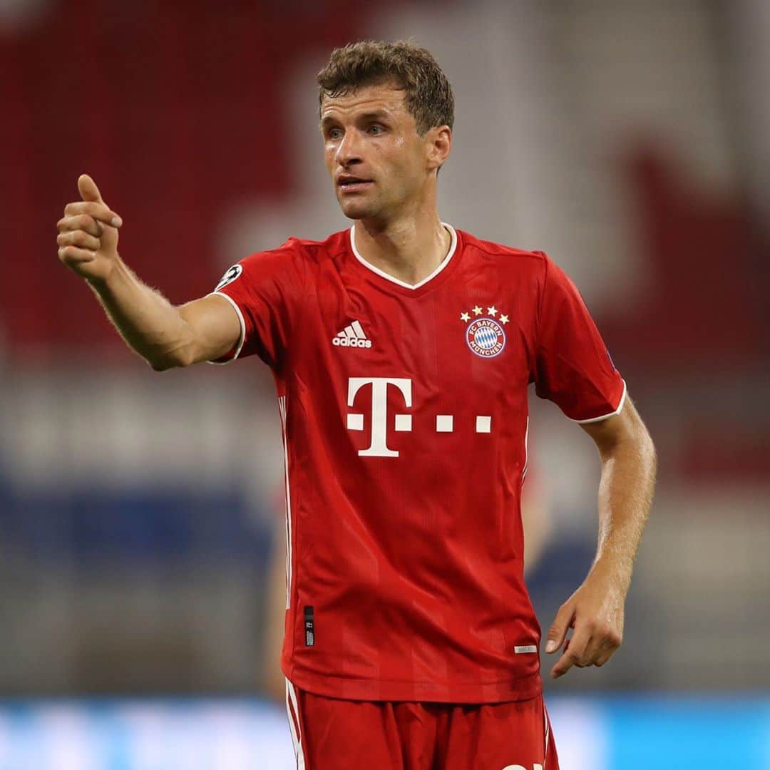 トーマス・ミュラーのインスタグラム：「Quarter final ✔️  4:1 win against @chelseafc 💪 Next opponent: @fcbarcelona  #packmas #fcbayern #aufnachlissabon #ucl #esmuellert #thomasmüller」