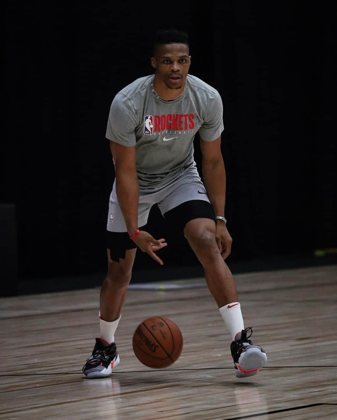 ヒューストン・ロケッツさんのインスタグラム写真 - (ヒューストン・ロケッツInstagram)「Weekend work. 🚀🏀  #OneMission / @memorialhermann」8月9日 6時53分 - houstonrockets