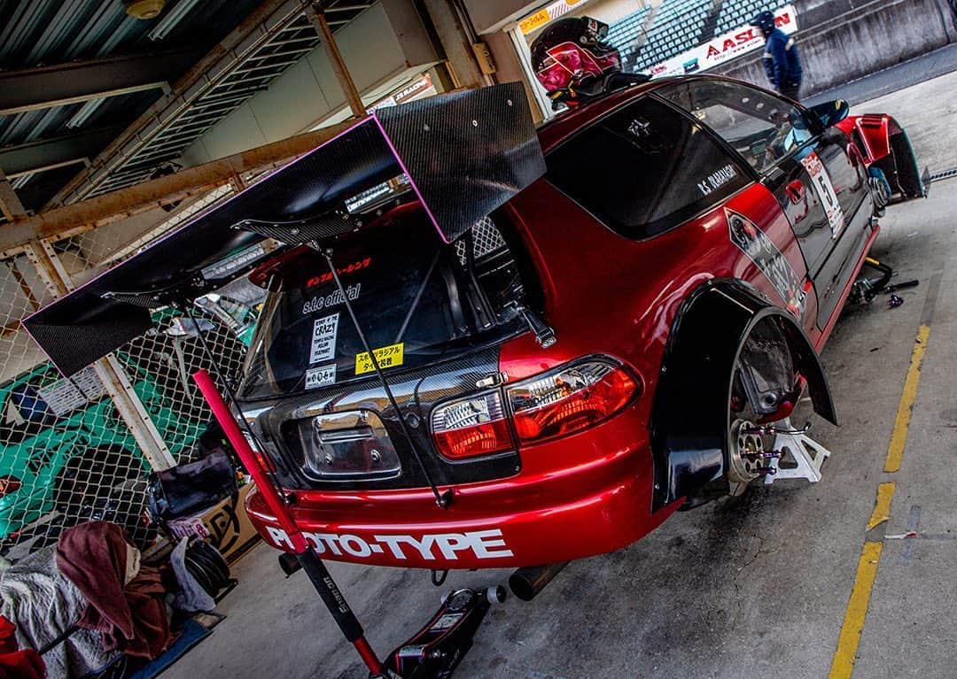 のインスタグラム：「_ ASLAN Honda K24-Swapped EG6 CIVIC _ _ Shot on 19-Jan 2020  "CTAC(Central Time Attack Challenge)" at Central Circuit (Hyogo, Japan) _ car(Jan 2020): @aslan_inc_japan driver(Jan 2020): @tomo.temple.aslan photo: @mistbahn _ ※The owner of this car has changed from ASLAN to @yujichocoball in Jul 2020. _ JP) 2020年01月19日、セントラルサーキットで開催されたCTAC(セントラル・タイムアタック・チャレンジ)で撮影。 _ _ #ctac #ctac2020 #aslan #アスラン #aslan_inc_japan #centralcircuit #セントラルサーキット #civic #hondacivic #ホンダシビック #シビック #hondacivicsir #eg #eg6 #egcivc #k20 #k20a #k24 #kswapped #kseries #kswap #kanjo #kanjozoku #templeracing #テンプルレーシング #ctac #tuningcartimeattack #timeattack #timeattackjapan #hondasontrack」