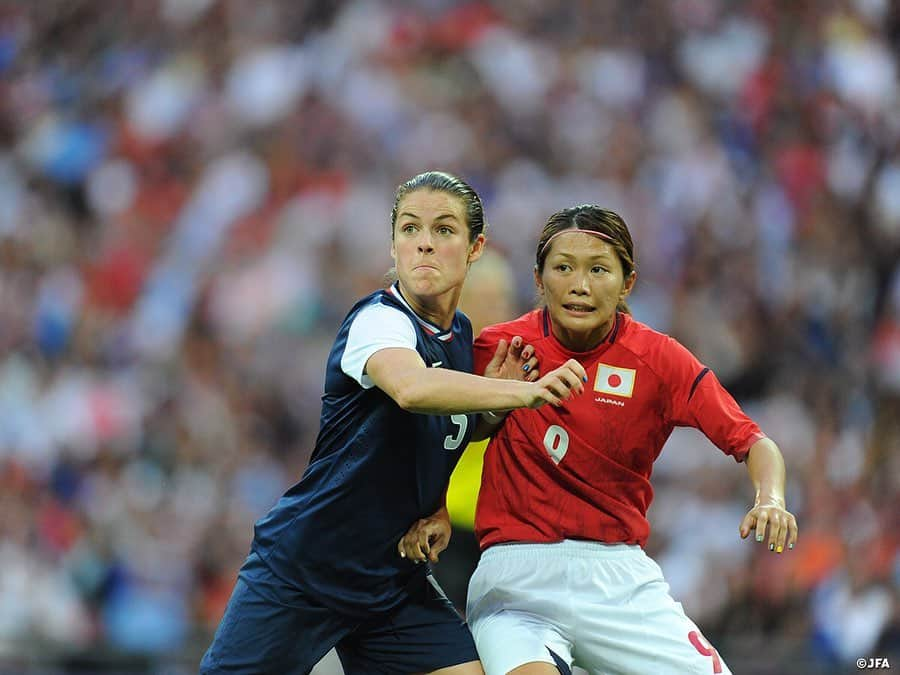 日本サッカー協会さんのインスタグラム写真 - (日本サッカー協会Instagram)「【#OnThisDay】2012.8.9🔙 ・ 第30回オリンピック競技大会（ロンドン）決勝 #なでしこジャパン 1-2 アメリカ 📍WembleyStadium ⚽#大儀見優季 ・ 8年前の今日、大会2連覇中のアメリカとの決勝。惜しくも敗れ銀メダルで大会に終止符を打った。サッカーでのメダル獲得は、男子の1968年メキシコ大会の銅メダル以来初となった。 ・ GK #福元美穂 DF #近賀ゆかり #岩清水梓 #鮫島彩 →77' #岩渕真奈 #熊谷紗希 MF #澤穂希 #宮間あや #川澄奈穂美 #阪口夢穂 →59' #田中明日菜 FW #大野忍 →86' #丸山桂里奈 #大儀見優季 ・ #jfa #daihyo #nadeshiko」8月9日 8時17分 - japanfootballassociation