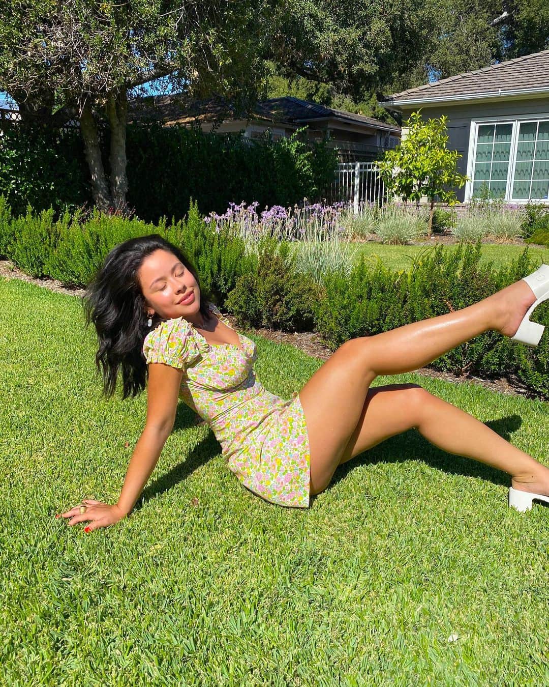 シエラ・ラミレスさんのインスタグラム写真 - (シエラ・ラミレスInstagram)「Have you thanked God today? He is sooooo good💐」8月9日 8時46分 - cierraramirez