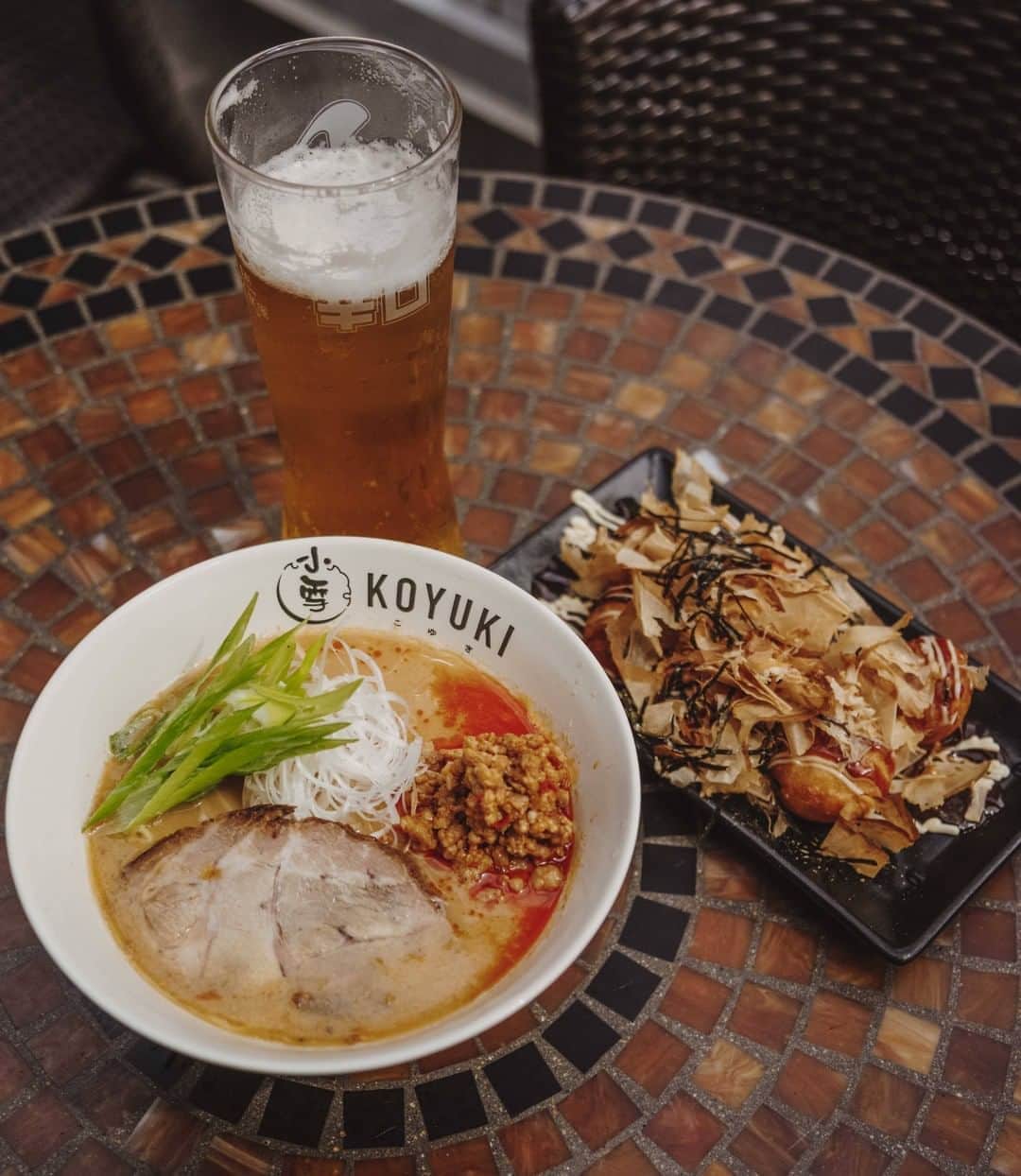 のインスタグラム：「Would you like to eat on the patio? In Koyuki, you can enjoy eating comfortably on the patio! Let's try it!  #ramen #noodle #noodles #foodphotography #instafood #eeeeeats #eatvancouver #ramenforever #yvreats #yvrfoodie #604now #604eats #vancouverfoodie #vancityeats #vancouvereats #dishedvan #robsonstreet #ramenlover #ramennoodles #foodcouver #eatcouver #foodphotography #f52grams #japanesenoodles #noodlelover #narcityvancouver #curiocityvan #crunchvancouver #vanfoodie #eatwithme」