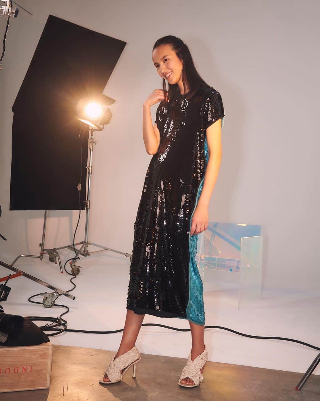Saks Fifth Avenueさんのインスタグラム写真 - (Saks Fifth AvenueInstagram)「The @bottegaveneta Pre-Fall Collection has us counting down the minutes 'til we can step out in a full-length sequin moment.」8月9日 9時41分 - saks