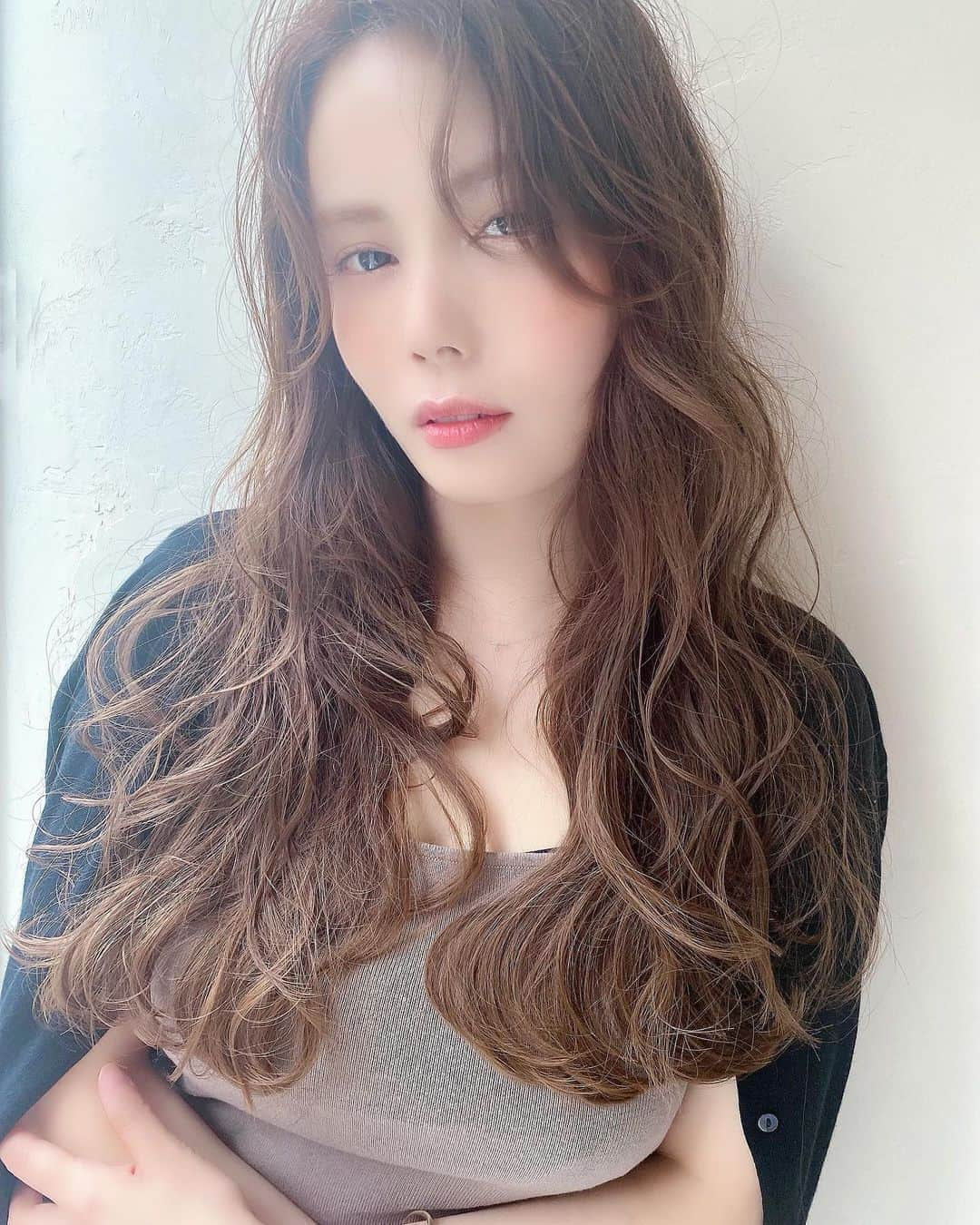 増田愛里菜さんのインスタグラム写真 - (増田愛里菜Instagram)「. おはよう〜☀️ . . 最近、本当に暑いね〜🍹 3食アイスでもいいくらいだよ🥺🍨💕 . . . . (美味しいアイスあったらみんな教えてね！) . . . ▶︎▷▶︎▷▶︎▷▶︎▷▶︎ . . 💍💒シンデレラマシュマロリッチナイトブラ👰💐 . . 使いはじめて少し経つけどすごくいいの〜❣️  . . “寝る前につけるだけ“なのにしっかり#育乳 してくれるよ😚👙✨ . . . もちろん着脱も簡単〜💞 . . . . 詳細はプロフィールに貼ってあるURLへ✈️💕 . 今ならお得に買えちゃうから更にオススメ☝️💓 . . #summer #2020」8月9日 9時46分 - masuuu_324