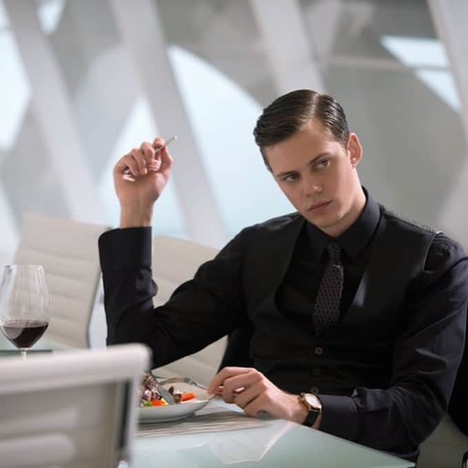 のインスタグラム：「🤡Happy Birthday﻿🎈 ﻿. 🎂ビル・スカルスガルド🎉 ﻿. #誕生日﻿ #birthday﻿ #happybirthday﻿ #🎂 #ビル・スカルスガルド #billskarsgard #キャッスルロック ##castlerock #ヘムロック・グローヴ #hemlockgrove #ペニーワイズ #it #ワーナー海ドラ﻿ #海外ドラマ﻿ #海外ドラマ好き﻿ #海外ドラマ好きな人と繋がりたい﻿ #海ドラ」