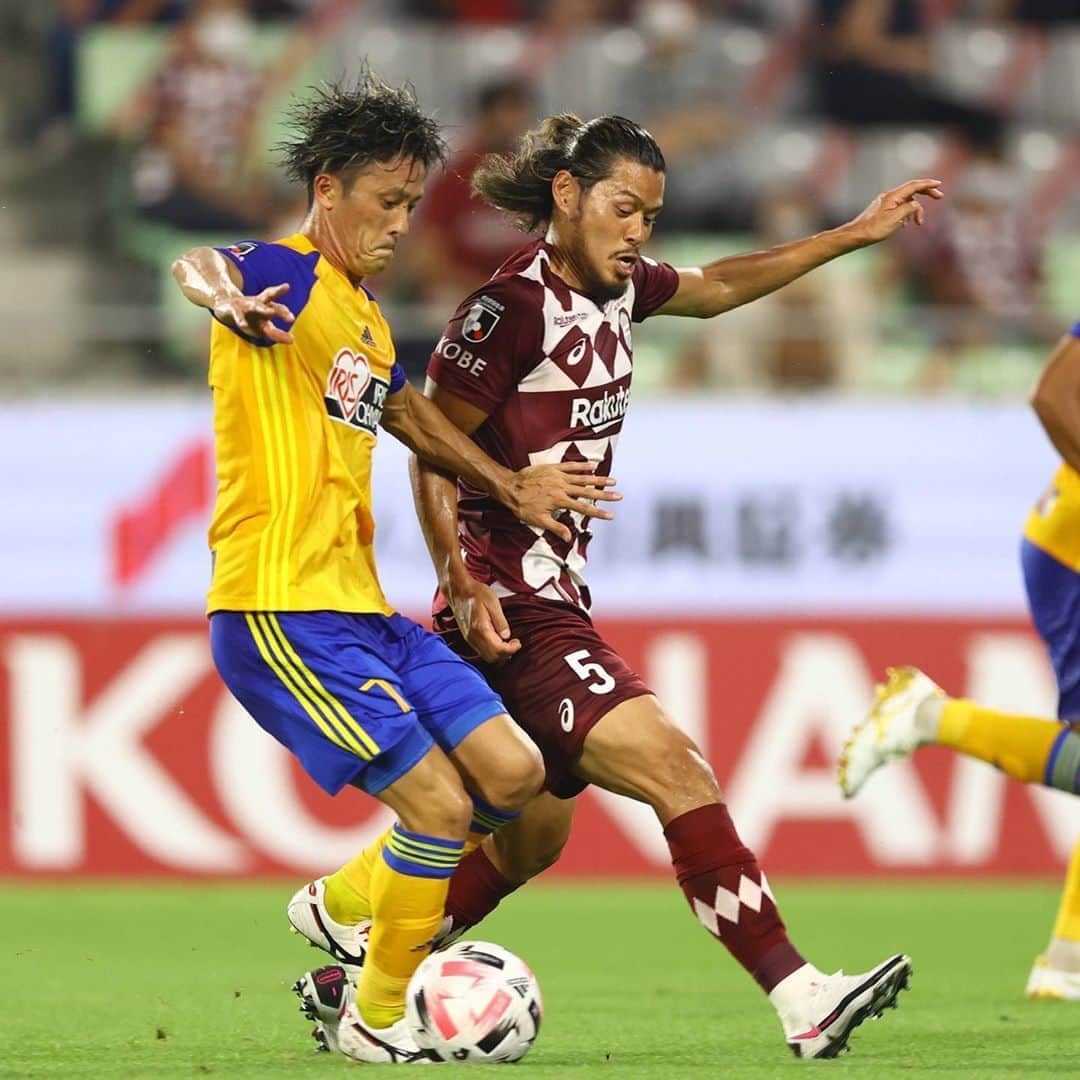 ヴィッセル神戸さんのインスタグラム写真 - (ヴィッセル神戸Instagram)「[MATCH PHOTOS] VISSEL KOBE vs. VEGALTA SENDAI .  #vissel #visselkobe #ヴィッセル #ヴィッセル神戸 #Kobe #神戸 #WeAreKobe #KobeForeverForward #一致団結 #JLeague #Jリーグ #DAZN」8月9日 10時14分 - visselkobe