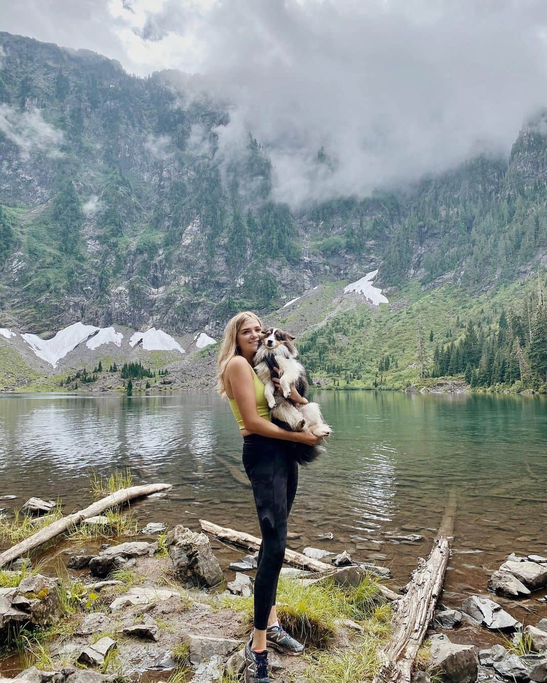 Monica Churchさんのインスタグラム写真 - (Monica ChurchInstagram)「lil guys first hike 😍 also new video up! Link in bio」8月9日 10時40分 - monicachurch