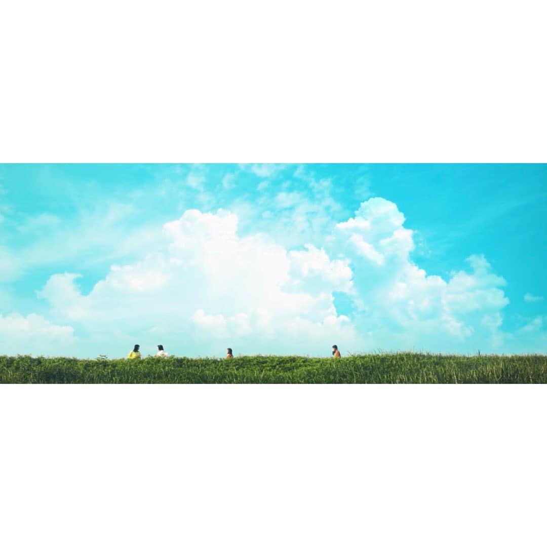 小西はるさんのインスタグラム写真 - (小西はるInstagram)「VRアイドルえのぐさんのMVに、白藤環さん役で出演させていただきました。 新曲の”OriginalColorGirls!!!!”は明るく前向きになれる曲なので、MVもポップで元気な感じになっています。ぜひ見てください。よろしくお願いします○」8月9日 10時59分 - haru_konishi_official