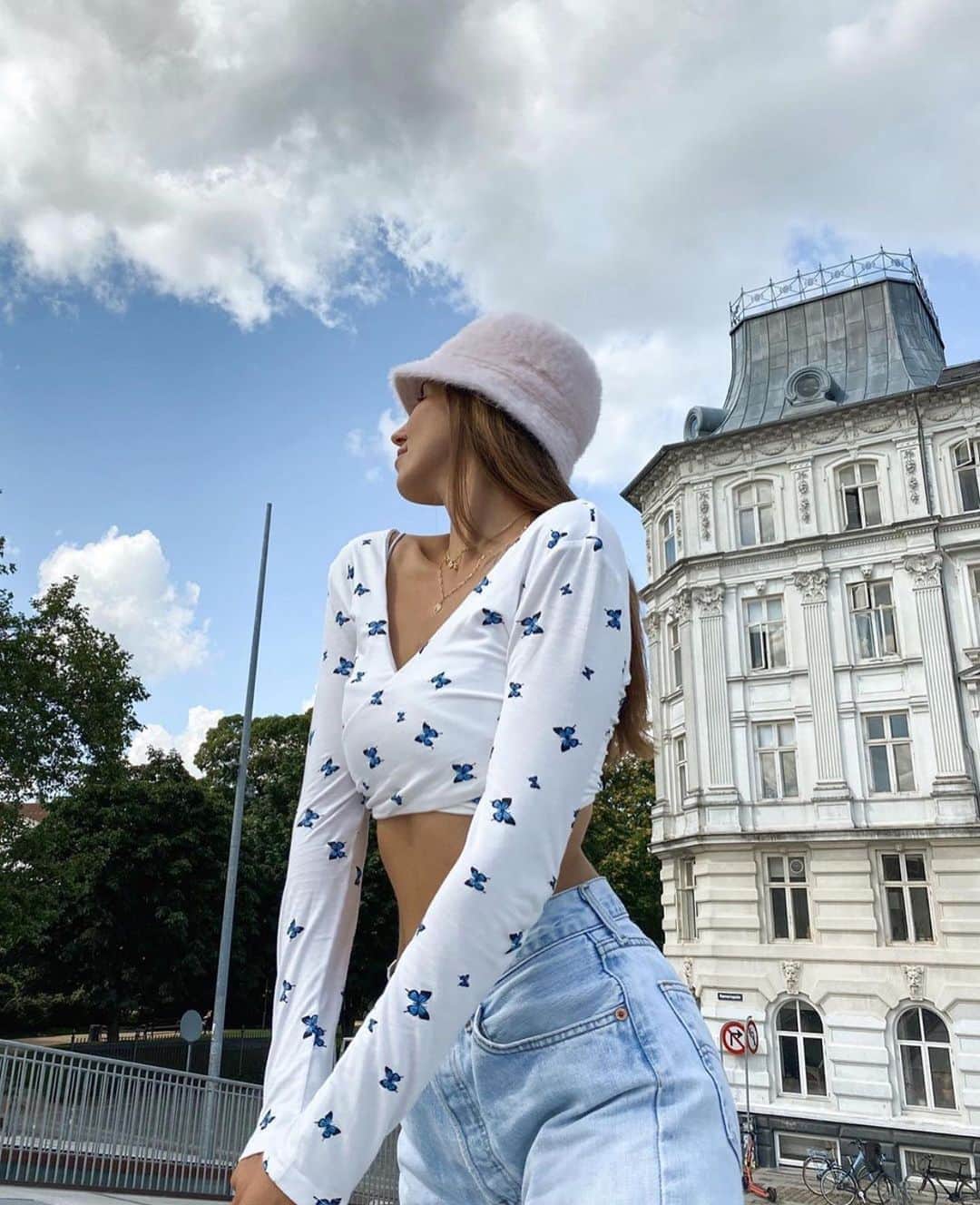 tiger Mistさんのインスタグラム写真 - (tiger MistInstagram)「Our favourite butterfly print 🦋💙 The Ana top @lauralabee」8月9日 11時13分 - tigermist