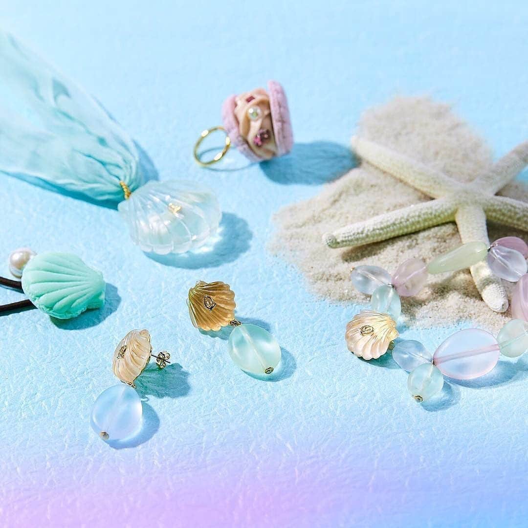 のインスタグラム：「✨ ﻿ Catch the trend of Clear Accessories!﻿ From jelly and shells to fresh fruits, here is what we have the clear items🤍﻿ ﻿ Lets some of them shine through✨﻿ ﻿ #qpot #qpotaccessory #qpotaccessories #sweet #madeinjapan #summer #summer vacantion #clear #transparent #trend #shine」