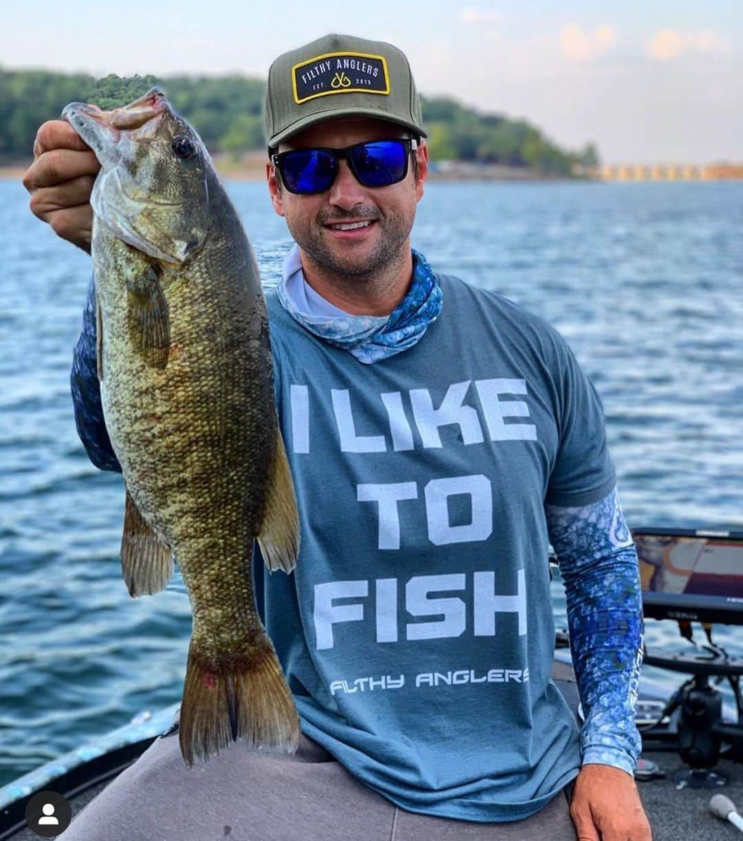Filthy Anglers™さんのインスタグラム写真 - (Filthy Anglers™Instagram)「Team Filthy Ambassador and FLW Angler @jasngreenfishing doing what Jason Green does, catching fish. Catching them is the easy part, the hard part, locating them especially in the types of water he fishes, monster lakes not small ponds. Question, have you ever fished a big lake or river? Different ball game my friends. Electronics and angler intuition come in to play and this guy has those skill sets. He can quickly breakdown a body of water, he proved that up in Maine last year at Filthfest. We are excited to see what the future holds for him, congrats @jasngreenfishing and thank you for being an amazing Brand Ambassador, you are Certified Filthy . www.filthyanglers.com #fishing #filthyanglers #bassfishing #fishing #bass #angker #mlf #flw #outdoors #nature #bassfishing #smallmouth #bronzeback #flw #bassnation」8月9日 11時26分 - filthyanglers