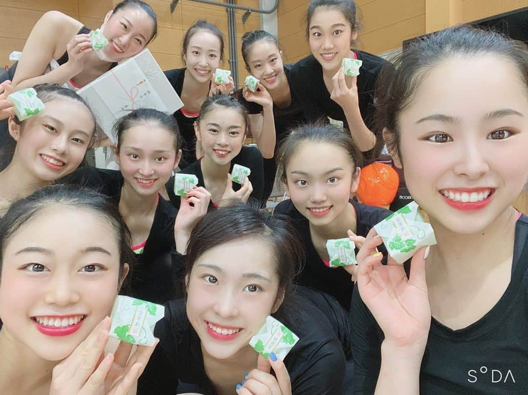 横田葵子さんのインスタグラム写真 - (横田葵子Instagram)「💙💛🖤💚❤️ 本来ならオリンピック決勝が今日だったんだなー！ そう思うと心臓がゾワゾワします！  今は1年後のオリンピックに向けて、チーム全体で頑張っています！ そして今みんなで練習出来ていることに感謝をし、1日を大切に過ごしたいです！  これからも応援よろしくお願いします！  4年前のリオオリンピックの写真を添えて❤️  #オリンピック #東京オリンピック #リオデジャネイロオリンピック  #ありがとう感謝の気持ち #フェアリージャパンpola」8月9日 11時55分 - kiko_yokota