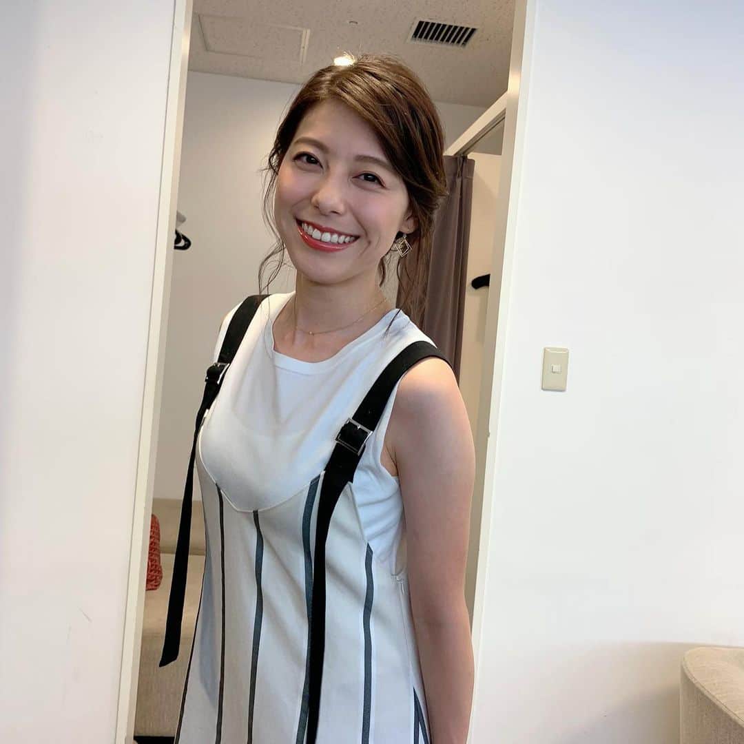 のインスタグラム：「. .  スタイリストさんが news23とS☆1では雰囲気が違う 服を用意してくれます😊 昨日の服も可愛かった…💕  今日のS☆1は、ドラマ枠大で0:15〜です。 その後のスパサカもお楽しみに！ インスタフォローもぜひ！ @tbstvs1  @tbs_super_soccer」