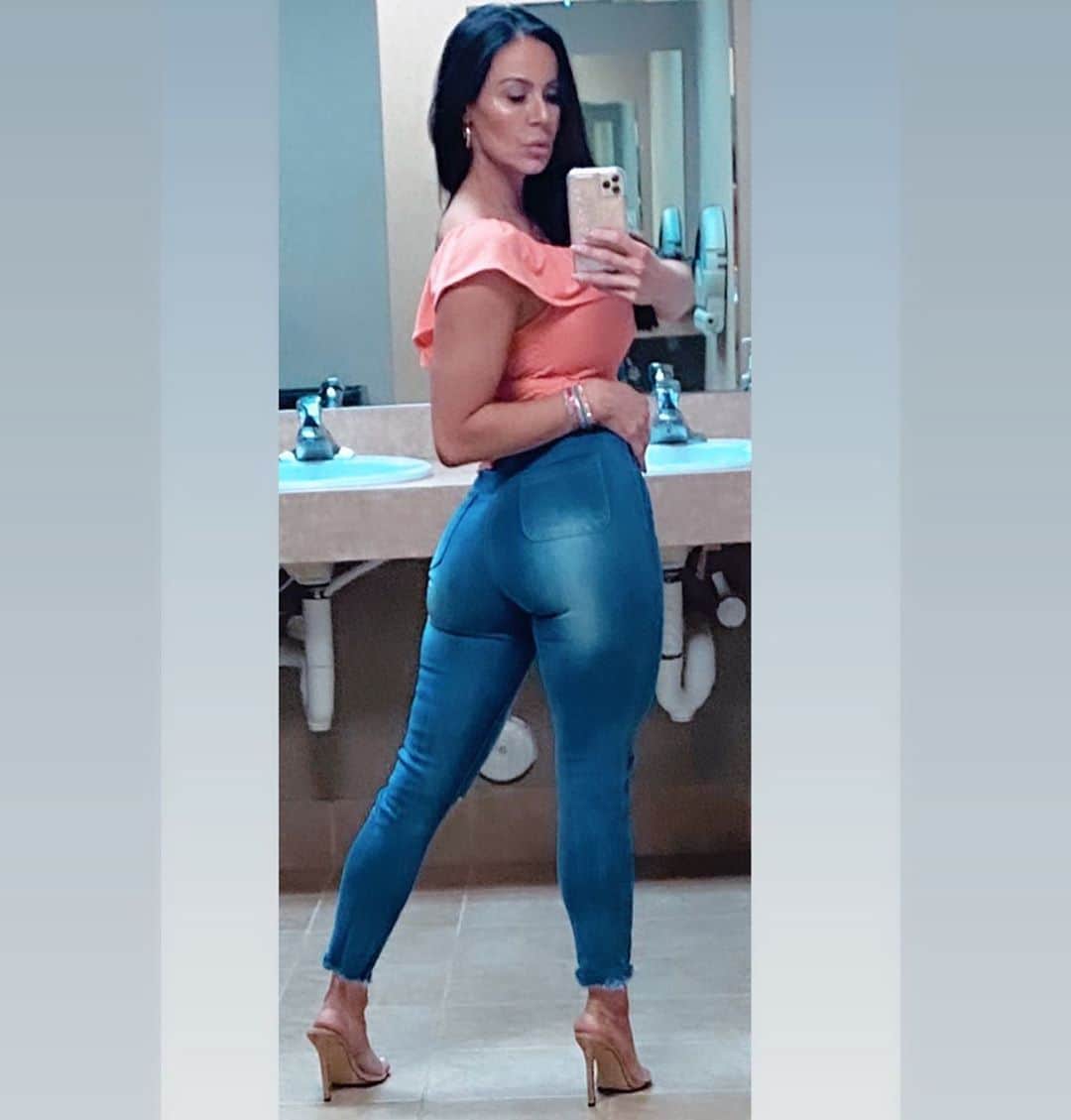 Kendra lust booty