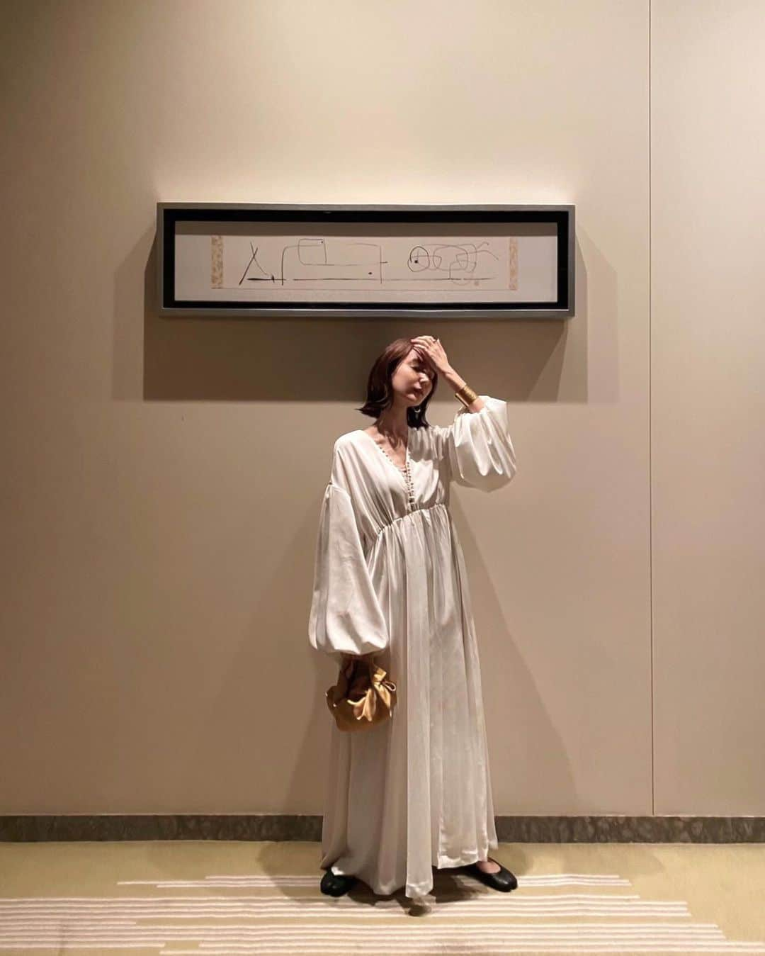 佐藤涼実さんのインスタグラム写真 - (佐藤涼実Instagram)「#ootd 昨日のイベント服はこちら。 ボリューミーなお袖。自信作です。 @louren__official #louren_2020autumn」8月9日 12時20分 - suzumi_sato