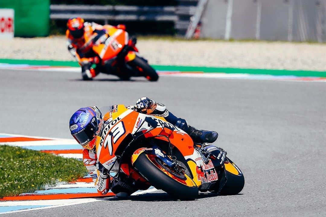 レプソル・ホンダのインスタグラム：「Czech GP checked off ✅」
