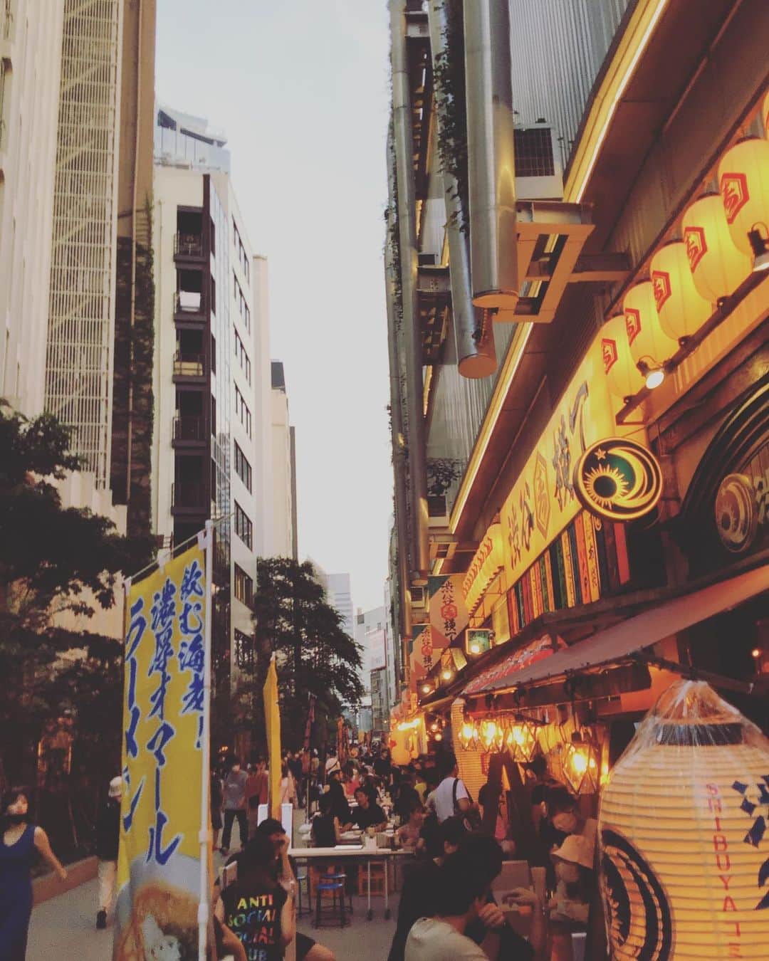 越中睦士さんのインスタグラム写真 - (越中睦士Instagram)「#渋谷 #渋谷横丁」8月9日 21時43分 - makotokoshinaka