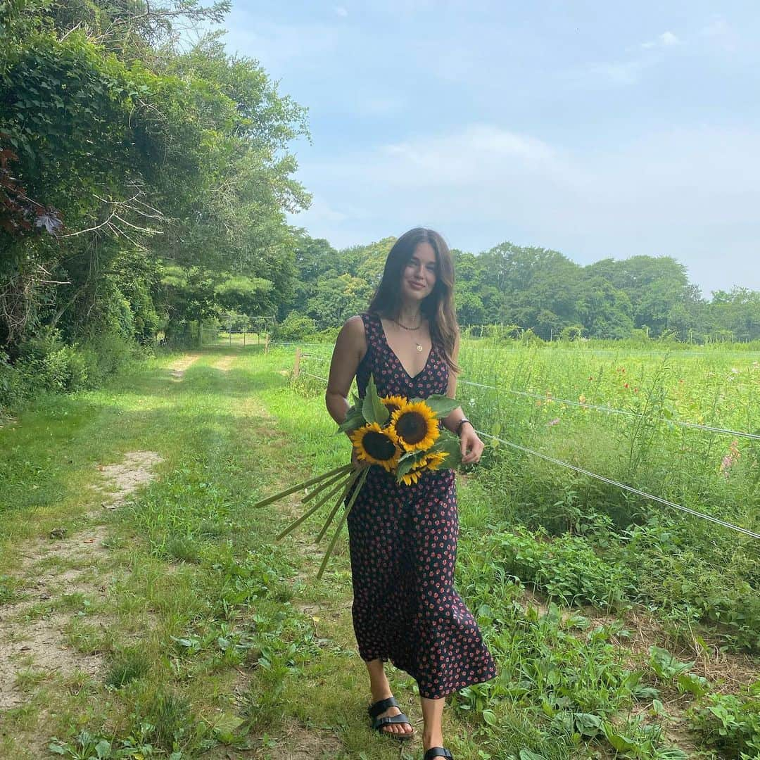 エミリー・DiDonatoさんのインスタグラム写真 - (エミリー・DiDonatoInstagram)「Sunday mornings look a little different these days 🌻🌾」8月9日 23時09分 - emilydidonato