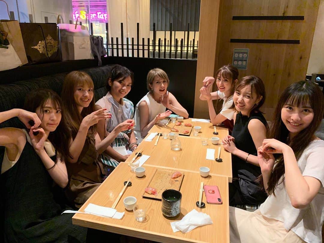 桜子のインスタグラム：「メンバーが大好きだぁ  #happybirthday」