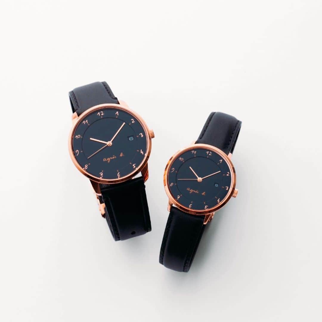 TiCTACさんのインスタグラム写真 - (TiCTACInstagram)「「agnes b.」各¥29,000+tax  トレンドに左右されないスタイルが人気のアニエス・ベー。黒×ローズゴールドのシックな配色はTiCTAC別注カラー、プレゼントにもおすすめです。 ・ 二人の記念日にお揃いの腕時計を。一緒の時も離れている時も、いつも身に着ける腕時計が二人の時間を繋ぎます。 ・ #agnesb  #agnèsb  #agnesbwatch  #agnesbmontres  #アニエスベー #アニエスベー時計  #アニエスb  #アニエスb時計  #フレンチシック #フレンチベーシック  #watch #pairwatch  #ペアウォッチ #おそろい #おそろいの時計 #お揃い #お揃いの時計  #結婚記念日プレゼント #記念日プレゼント時計 #誕生日プレゼント時計 #クリスマスプレゼント時計 #時計クリスマスプレゼント #バレンタインプレゼント時計  #手元コーデ  #手元くら部  #手元倶楽部 #手元のおしゃれ  #おしゃれな人は手元がすてき #腕時計コーデ」8月9日 14時22分 - tictac_press