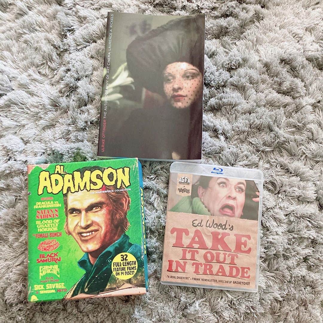 柳下毅一郎のインスタグラム：「Today's Delivery #給付金の使い道 #aladamson #edwood #ulrikeottinger」