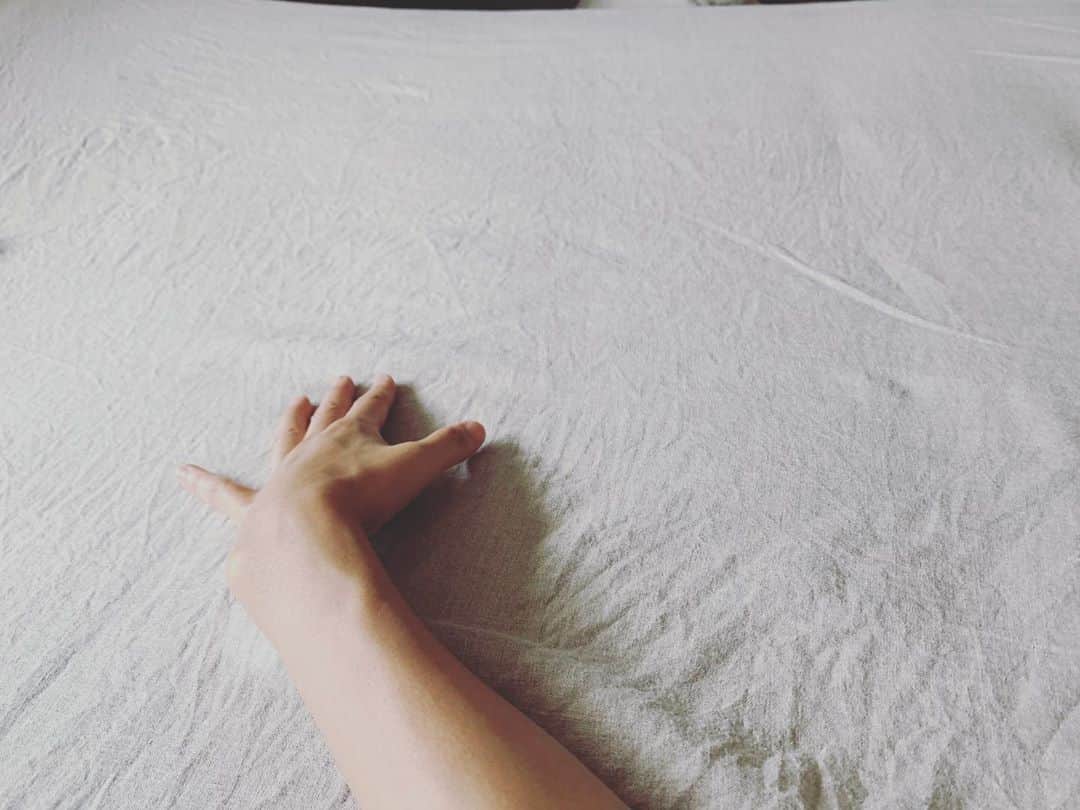 早坂香須子さんのインスタグラム写真 - (早坂香須子Instagram)「洗濯ものがあっという間にからっと乾く幸せ♡  長い梅雨のぶん、幸せ深いなー」8月9日 14時47分 - kazukovalentine