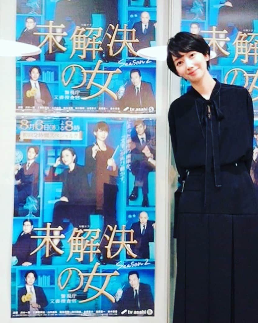 波瑠さんのインスタグラム写真 - (波瑠Instagram)「最近の番宣のお衣装です。 暑い日が続きますね。 涼しいお部屋でのんびりしたいです。」8月9日 15時43分 - 06_haru_17