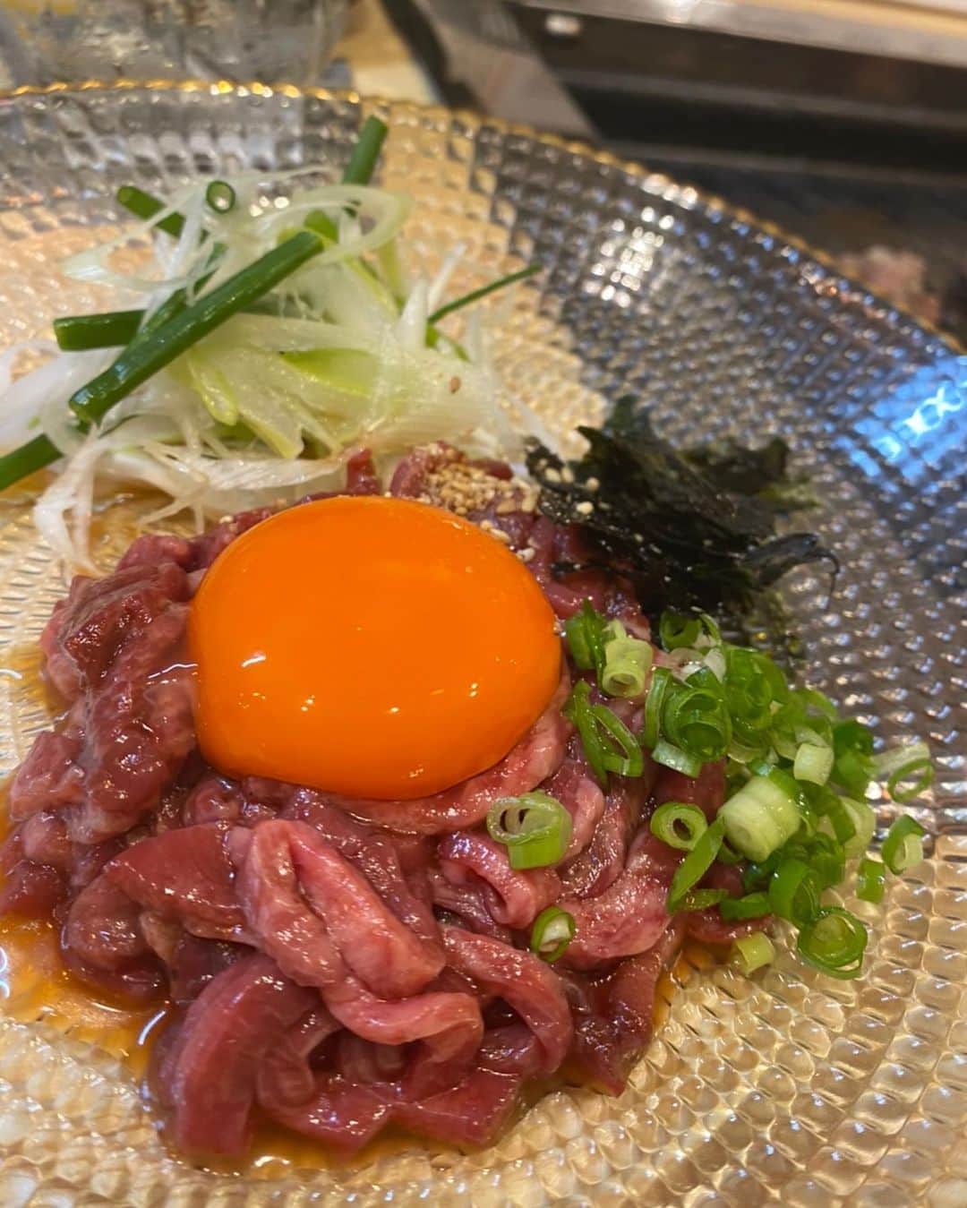 佐々木みえさんのインスタグラム写真 - (佐々木みえInstagram)「@yakiniku.minami.umeda  に行ってきました！！  タン三種食べ比べしてー 上カルビに 上ハラミも食べましたー  ちょっとだけ低温の鉄板でゆっくり焼くスタイルみたい。  タンも好きだけど 上カルビや上カルビの方が美味しかった！！  タンユッケも好きー 〆の肉飯も 卵が濃厚  今日もいっぱい食べました。  #焼肉 #肉 #やっぱりお肉が好き #メニュー #晩御飯 #晩ごはん #晩ご飯 #delicious #牛肉 #おいしい #料理 #美味い #dinner #instafood #food #夕食 #外食 #グルメ #大阪　#pr  ウーミーPR」8月9日 16時26分 - ruby.sasamin