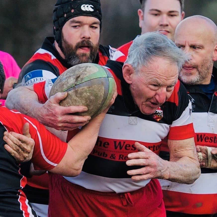 ダニエル・カーターさんのインスタグラム写真 - (ダニエル・カーターInstagram)「I wanna be like these boys when I grow up 😄👊, absolute legends. #rugby #legends」8月9日 17時04分 - dancarter_