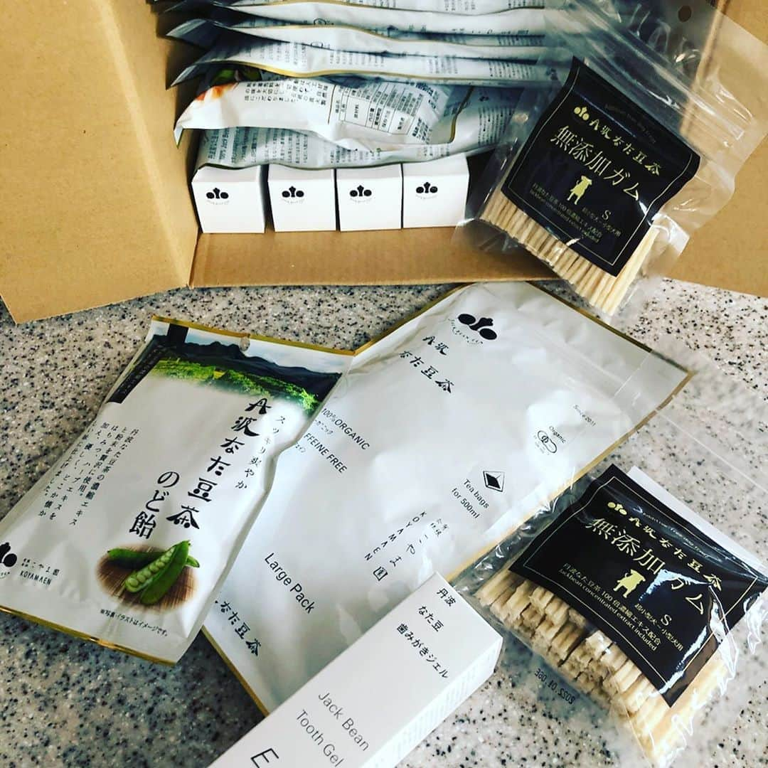 金村義明さんのインスタグラム写真 - (金村義明Instagram)「丹波篠山こやま農園！なた豆茶やら歯磨き粉やらアロンのおやつやら、無添加自然食品！ 加古川ユアサ君！ 和歌山南部の細川夫妻！ いつも有難うございます！ 感謝です🙇‍♂️🙇‍♂️🙇‍♂️🙇‍♂️🙇‍♂️🙇‍♂️」8月9日 17時46分 - yoshiaki_kanemura