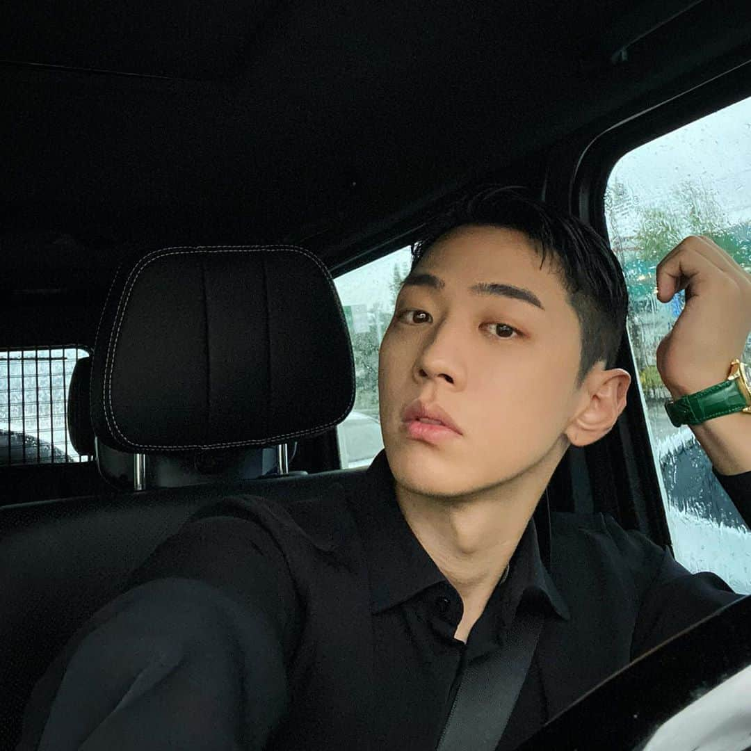 GRAYさんのインスタグラム写真 - (GRAYInstagram)「☔️」8月9日 17時55分 - callmegray