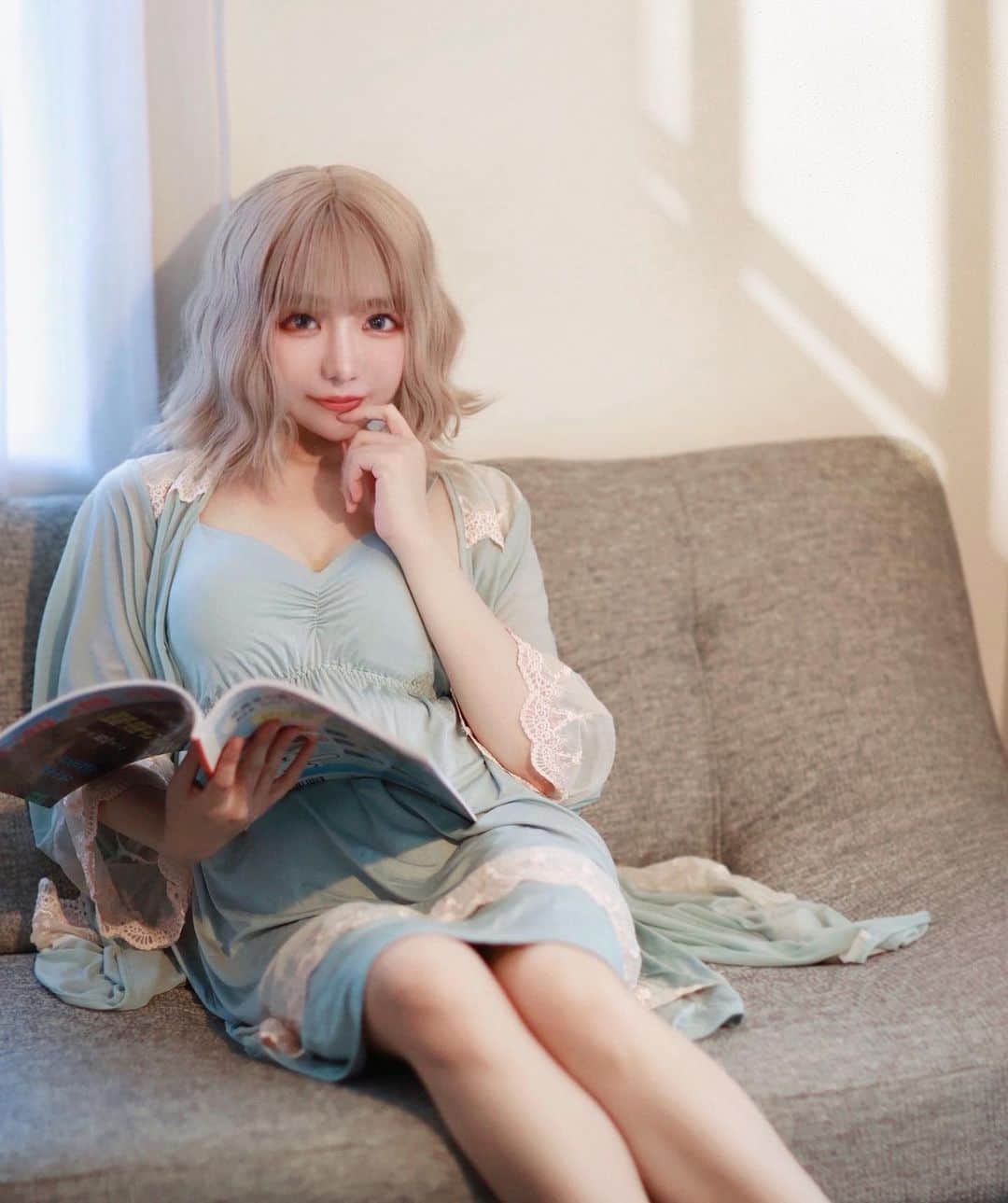 くまくまくまさんのインスタグラム写真 - (くまくまくまInstagram)「・ 皆さんお盆休みはどうお過ごしですか？ ・ くまは暑すぎて、海外にもいけないし、家で引きこもって爆睡したい💤〜 ・ 今日はリラックスモード ・ #ルームウェア　 @belle__lingerie  ・ ・ ・ #韓国系ファッション通販 #韓国系レディースファション通販#オシャレ #ファッション #韓国ファッション #ガーリールームウェア #かわいい#大人かわいいスタイル#インスタ映え#オフモード#パジャマ#部屋着#レース#エレガント#お盆休み#引きこもり#おうち時間」8月9日 18時05分 - dango_kuma