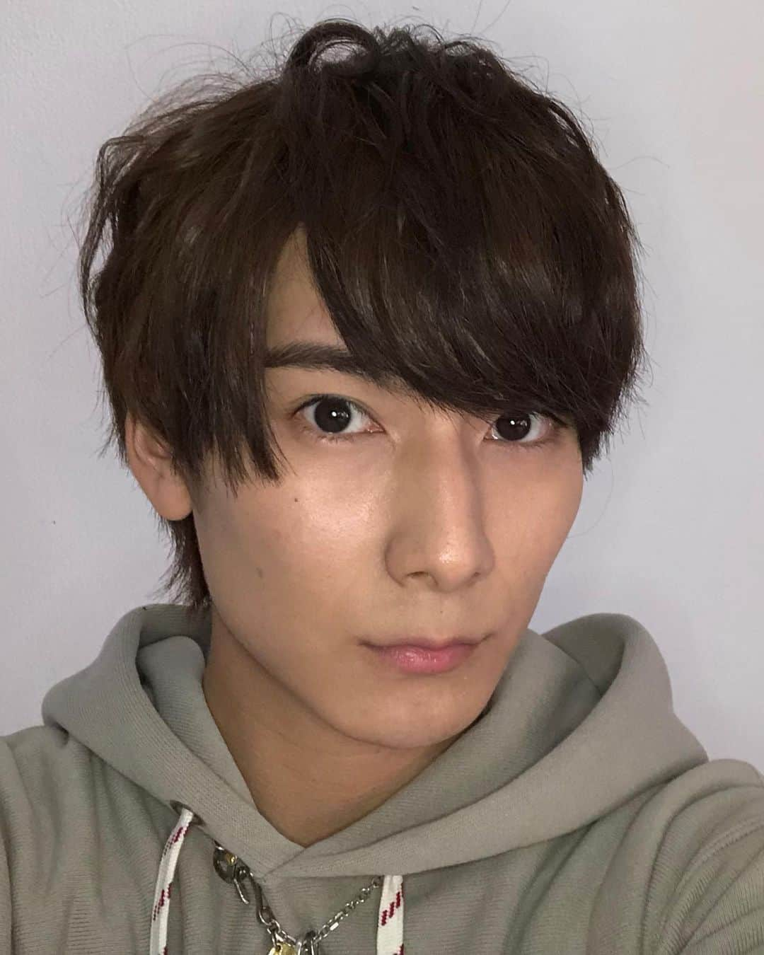 朝田淳弥さんのインスタグラム写真 - (朝田淳弥Instagram)「. . アホ毛が目立つ #自撮り」8月9日 18時40分 - asadajunya_official