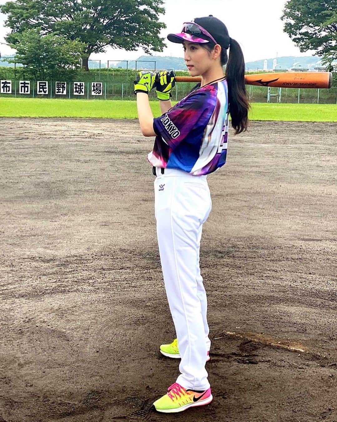 椿梨央のインスタグラム：「8月9日野球の日⚾️ また忘れてはいけない大事な日ですね。 . . 大変な時期ではありますが 野球ができる環境があることや、 いつも応援してくださってる方々がいる事に感謝し、 元気よくまたプレーしたいと思います✨ . 暑さに弱い私は 暑すぎて極力外へは出ませんが 本当に皆様気をつけてくださいね💦 . . . 🚨明日素敵な告知があります♪ お楽しみに❤️ . . . #野球 #野球女子 #女子野球 #草野球 #天晴 #野球の日 #トクサンtv #クニヨシtv #椿梨央」