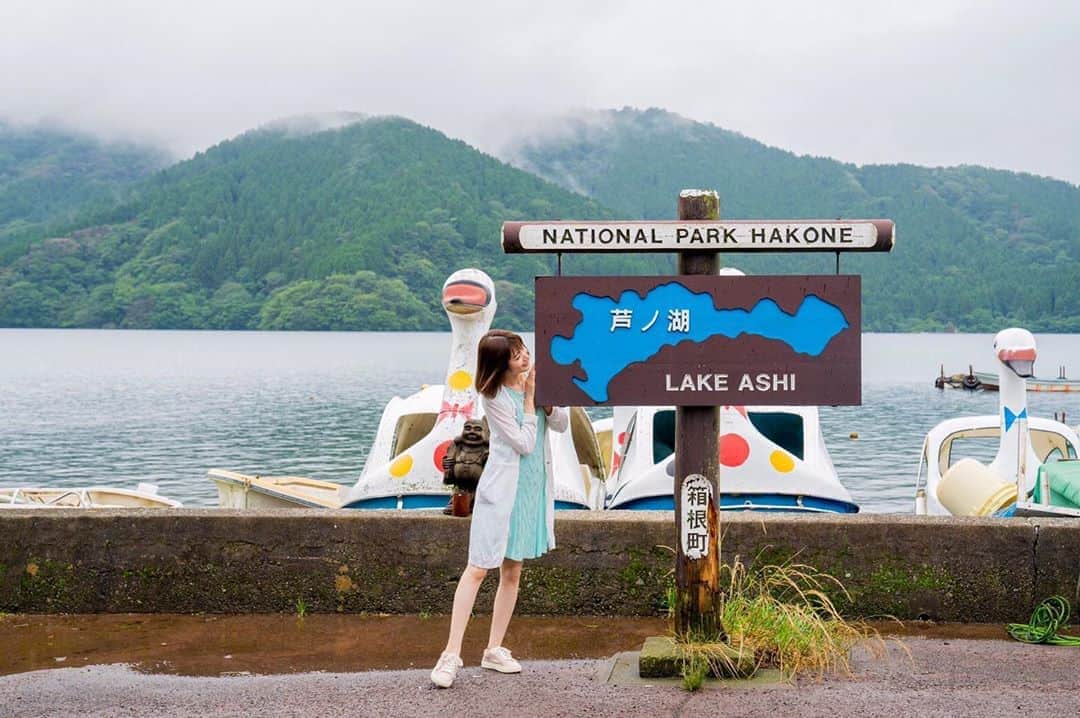 杉枝真結さんのインスタグラム写真 - (杉枝真結Instagram)「☺︎ みーんな、合ってた！(笑) ビックリしちゃいました☺️✨ - 放送、聴いて下さいましたか？ 正解は…箱根方面に行っていました🧡🧡🧡 - #japan #hakone #日本 #箱根 #取材 #nationalpark #lakeashi #芦ノ湖」8月9日 19時10分 - mayusugieda_official
