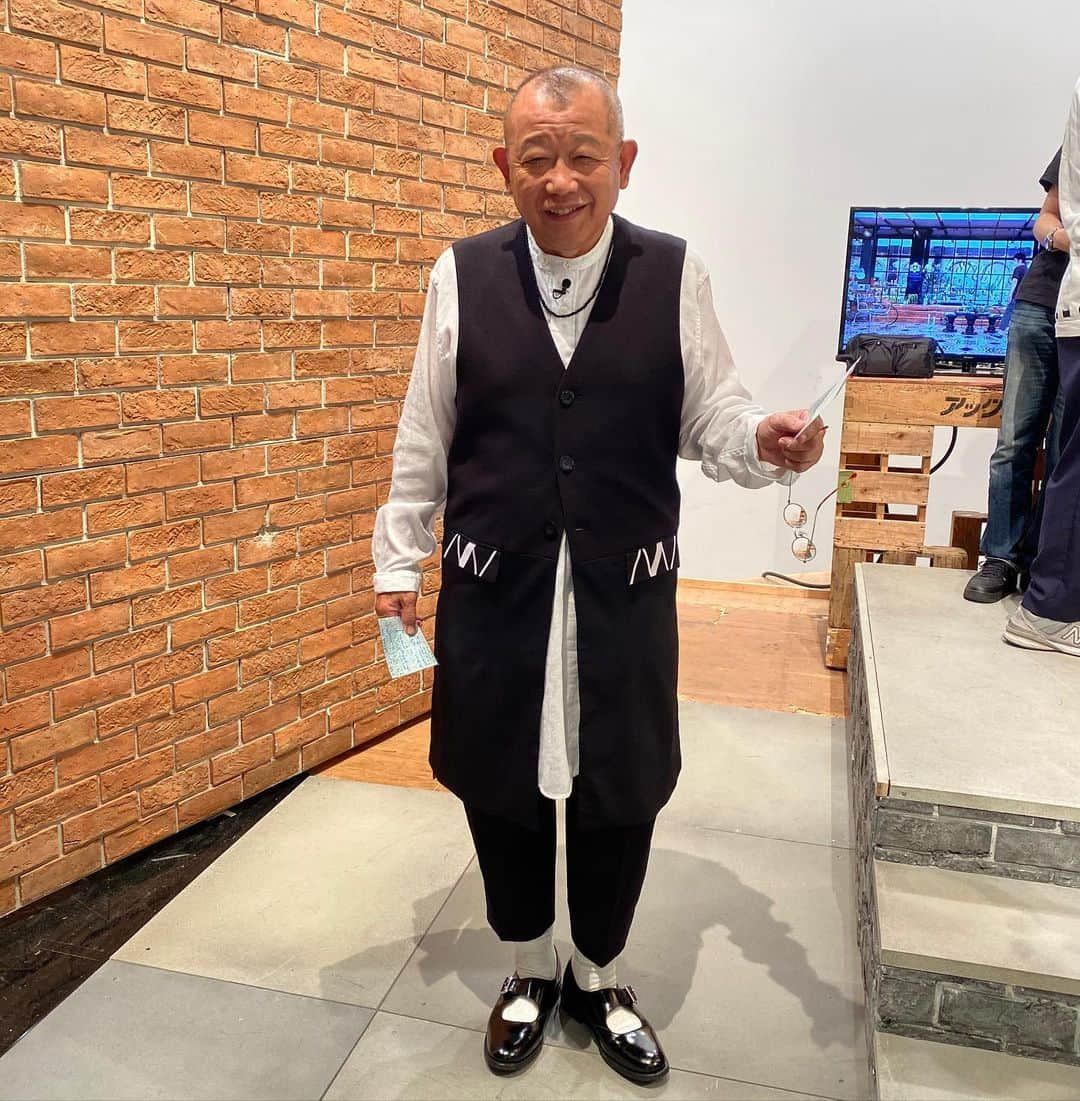 笑福亭鶴瓶さんのインスタグラム写真 - (笑福亭鶴瓶Instagram)「息子のブランドの服です。シュッとしてるでしょ？」8月9日 19時21分 - shofukuteitsurube