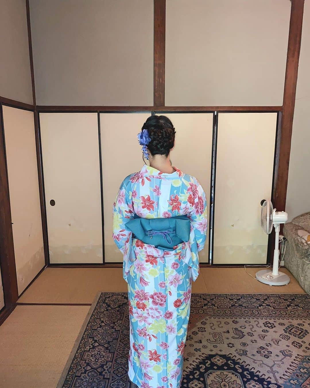 一木望未さんのインスタグラム写真 - (一木望未Instagram)「本日は撮影会で浴衣を着ました👘﻿ ﻿ 自分で着付けることができなかったので﻿ #VASARA さんでレンタル＆着付けを﻿ していただけて嬉しかった(´｡･ω･｡｀)﻿ ﻿ 事前に見ていたものではなく﻿ 直接見たもので髪飾り〜下駄まで﻿ 自分で選ぶことができました◎﻿ ﻿ 髪の毛も豪華すぎて解くの勿体無い！！﻿ ﻿ 撮影会は凄く楽しかったー(*´꒳`*)💕﻿ 本当にありがとうー☺❣️﻿ ﻿ また近いうちあなたに会えますように。﻿ ﻿ #VASARA  #着物レンタル  #VASARA浴衣  #VASARACE #みみぴょん #アイドル #SEVEN4」8月9日 20時11分 - ichiki_mimi