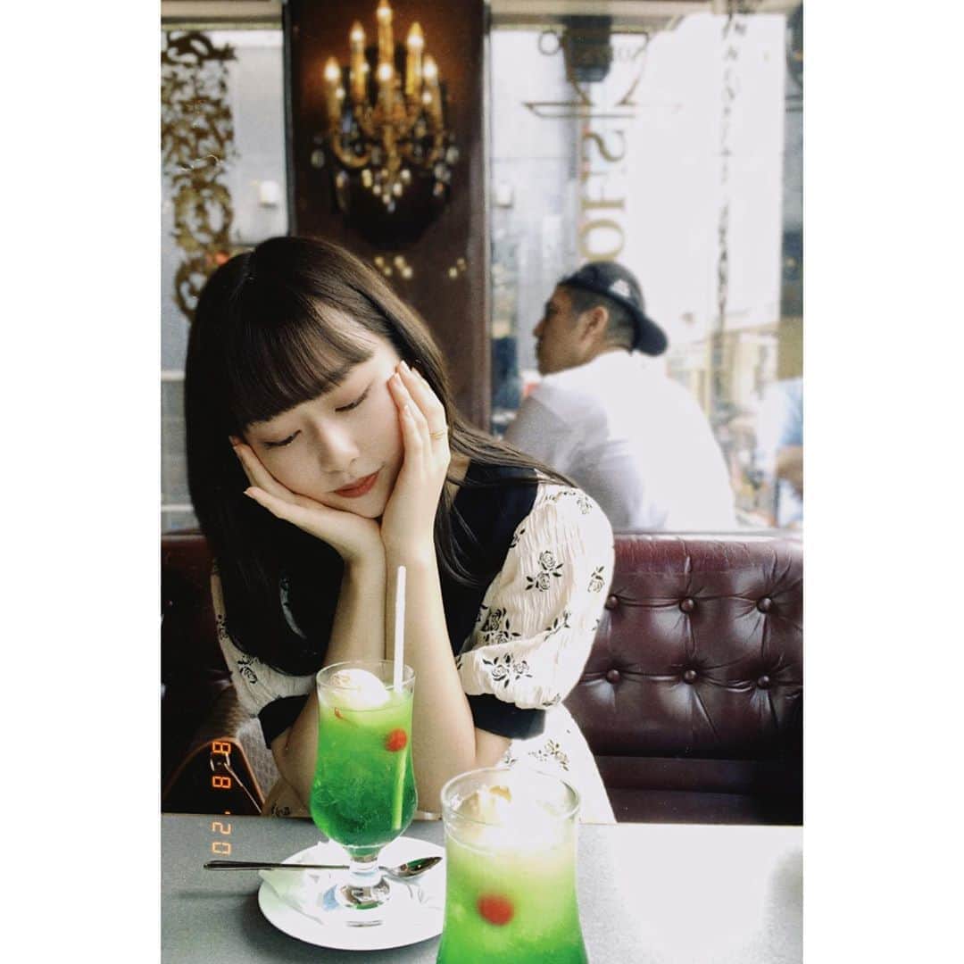 としお理歩さんのインスタグラム写真 - (としお理歩Instagram)「クリームソーダ🍈」8月9日 20時25分 - riho_toshio