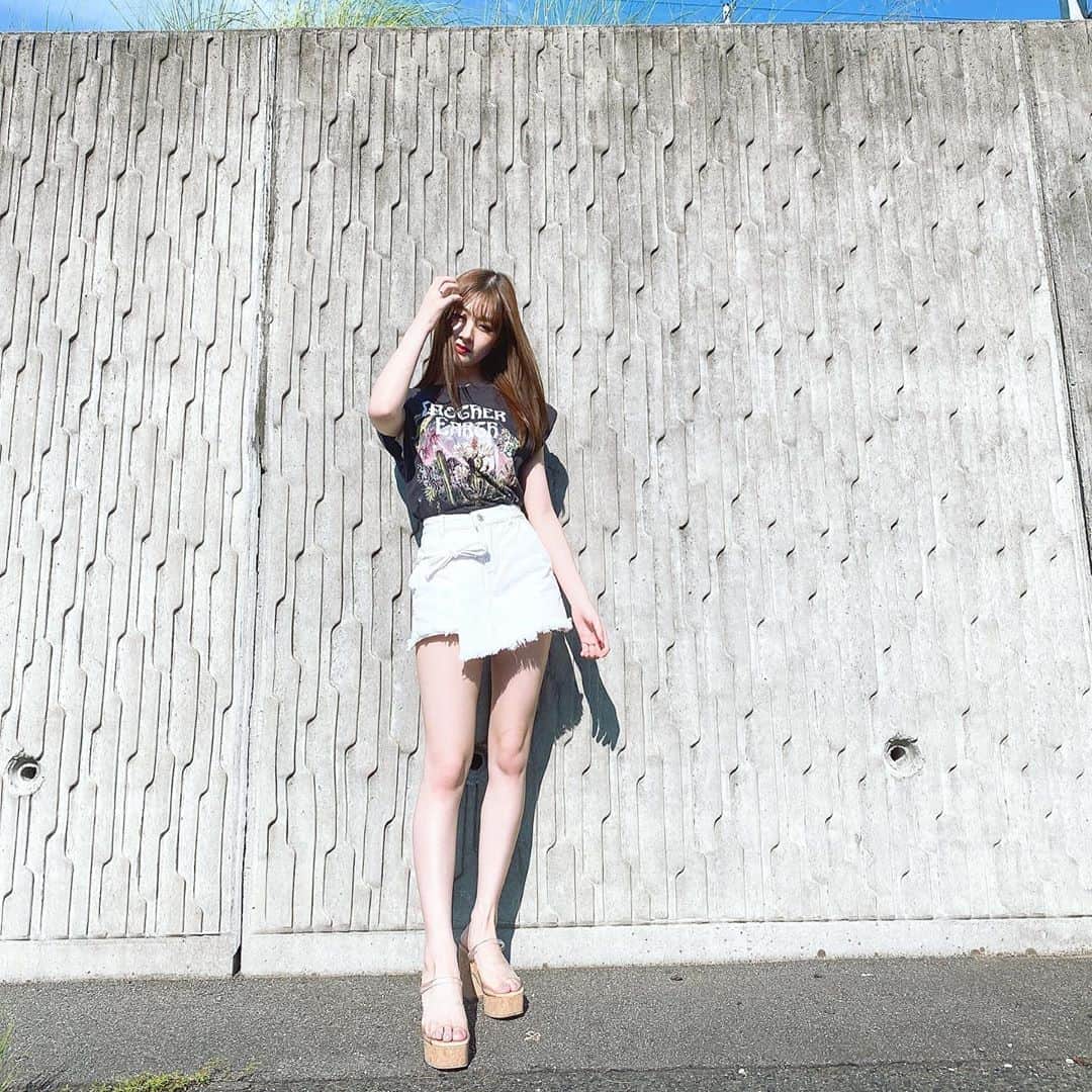 加藤美南のインスタグラム：「夏って服着てみたぁ👒☀️ #summer」