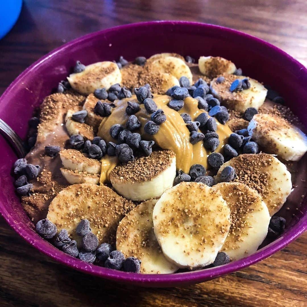 Flavorgod Seasoningsさんのインスタグラム写真 - (Flavorgod SeasoningsInstagram)「Chocolate pb protein yogurt bowl!!⁠ -⁠ Customer:👉 @balancedbrandi⁠ Seasoned with:👉 #Flavorgod Chocolate Donut Seasoning ⁠ -⁠ Add delicious flavors to any meal!⬇⁠ Click the link in my bio @flavorgod⁠ ✅www.flavorgod.com⁠ -⁠ Plain Non Fat Greek Yogurt (0pts) blended with chocolate protein powder (2pts), Unsweetened Dark Chocolate Cocoa Powder & Swerve Brown Sugar (0pts), topped with banana (0pts), Flavor God Chocolate Donut Seasoning (0pts), 1TBSP American Dream White Chocolate Pretzel PB (2pts) & Sugar Free Mini Chocolate Chips (1pt).⁠ -⁠ Flavor God Seasonings are:⁠ ✅ZERO CALORIES PER SERVING⁠ ✅MADE FRESH⁠ ✅MADE LOCALLY IN US⁠ ✅FREE GIFTS AT CHECKOUT⁠ ✅GLUTEN FREE⁠ ✅#PALEO & #KETO FRIENDLY⁠ -⁠ #food #foodie #flavorgod #seasonings #glutenfree #mealprep #seasonings #breakfast #lunch #dinner #yummy #delicious #foodporn」8月9日 21時01分 - flavorgod