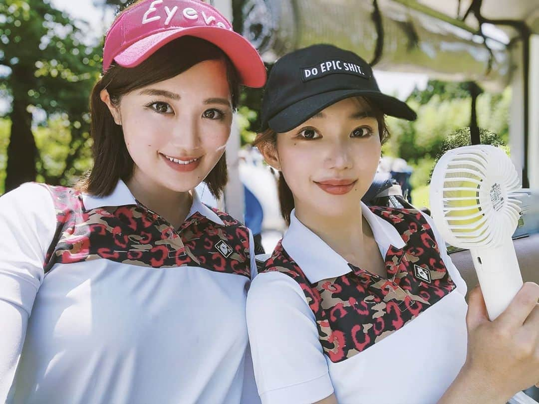 保坂玲奈さんのインスタグラム写真 - (保坂玲奈Instagram)「_____#golf . . 真夏のゴルフはきついと分かってても 好きが勝って行ってしまう🙈 . @azugolf とおそろいでV12 @v12golf_official  双子コーデまたしました︎☺︎ . ピンクって普段着ない色だけど ゴルフウェアだと着れちゃう😆 . . . #v12#ゴルフ#ゴルフコーデ#ゴルフウェア#ゴルフコーデ#ゴルフ女子#インスタゴルフ女子#インスタゴルフ部#ゴルフ初心者#ゴルフコーデバトン」8月10日 7時06分 - __renao_0707