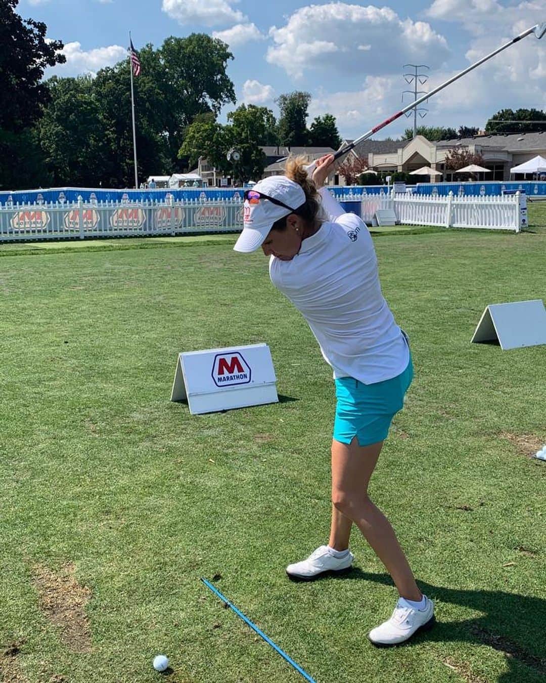 アレハンドラ・ジャネサのインスタグラム：「Thank you @marathonlpga for a great week! always enjoy playing this event. And thank you to my sponsors for all their support! Can’t wait to keep chasing the little white ball around and always keep improving 🙌💙 ••• Feliz de tener esta oportunidad! Ahora a seguirle y a seguir mejorando siempre 💪 #vamos #sisepuede #motivated」