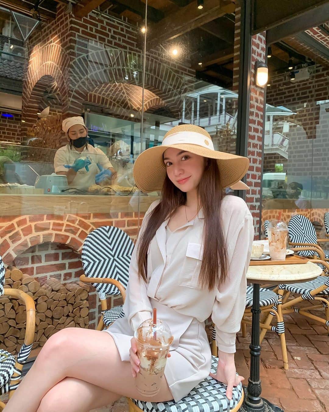 のインスタグラム：「Sunday mood ☕️🧸✨」