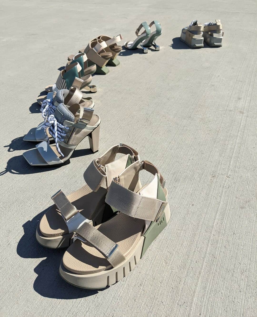 ユナイテッドヌードさんのインスタグラム写真 - (ユナイテッドヌードInstagram)「Shop our SS20 summer sandals in DUSK //// #SS20⁠ .⁠ .⁠ .⁠ #unitednude #fashion #architecture #killerheels #hautecouture #ss20 #springsummer #design #heels #footwear #footweardesign #fashionfootwear #2020 #style #thefuture #futuristic #shoegame #streetstyle #lookoftheday #instafashion #instastyle #solecollector #minimalmovement #streetlook #summerstyle」8月10日 0時01分 - unitednude