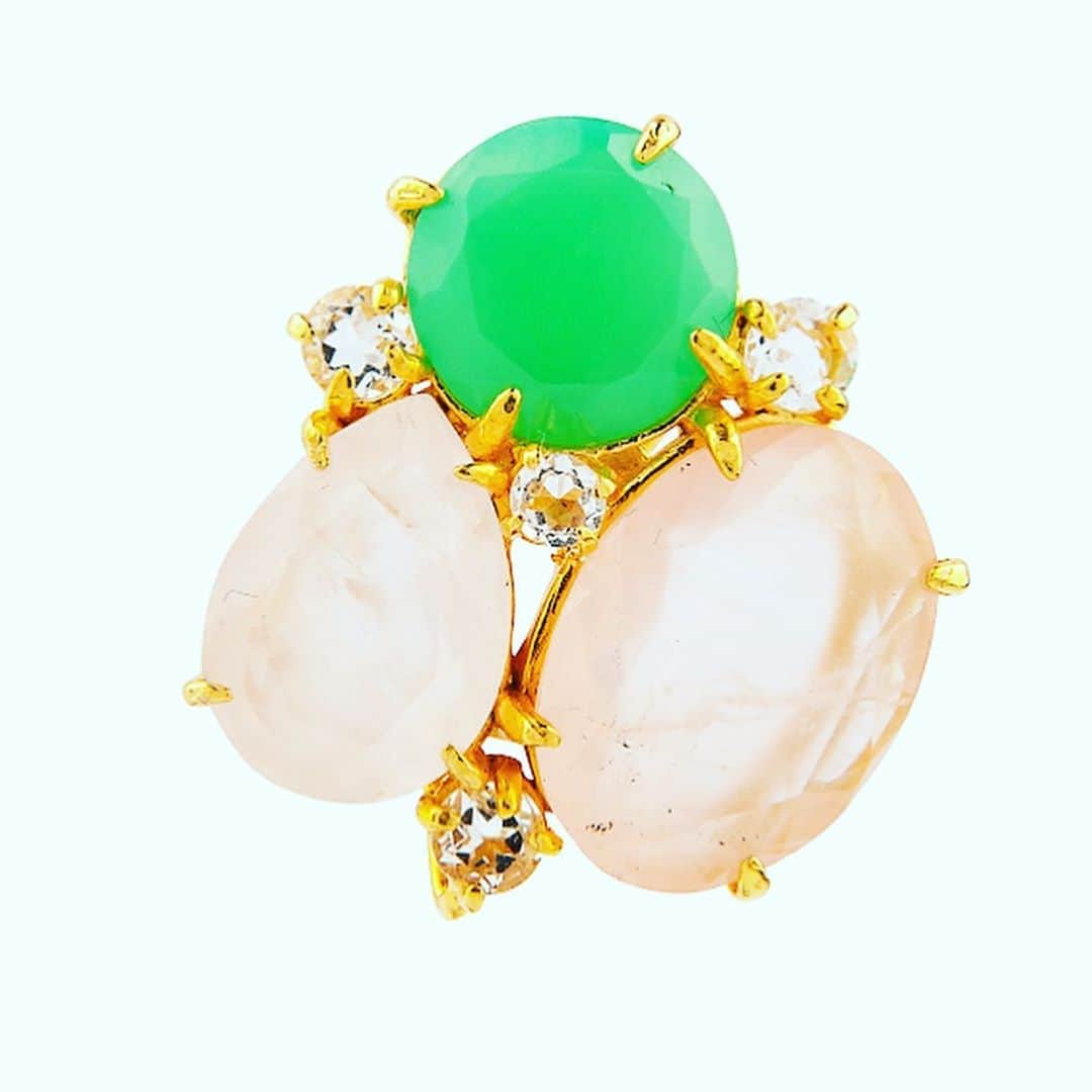 バウンキットさんのインスタグラム写真 - (バウンキットInstagram)「A special thank you to all the ones who trusted us with their Big Day . . . . . #bridal #earrings #cutomjewelry #weddings #bridejewelry #semiprecious #bounkit #bespokejewelry #handmadejewelry」8月10日 0時08分 - bounkitnyc