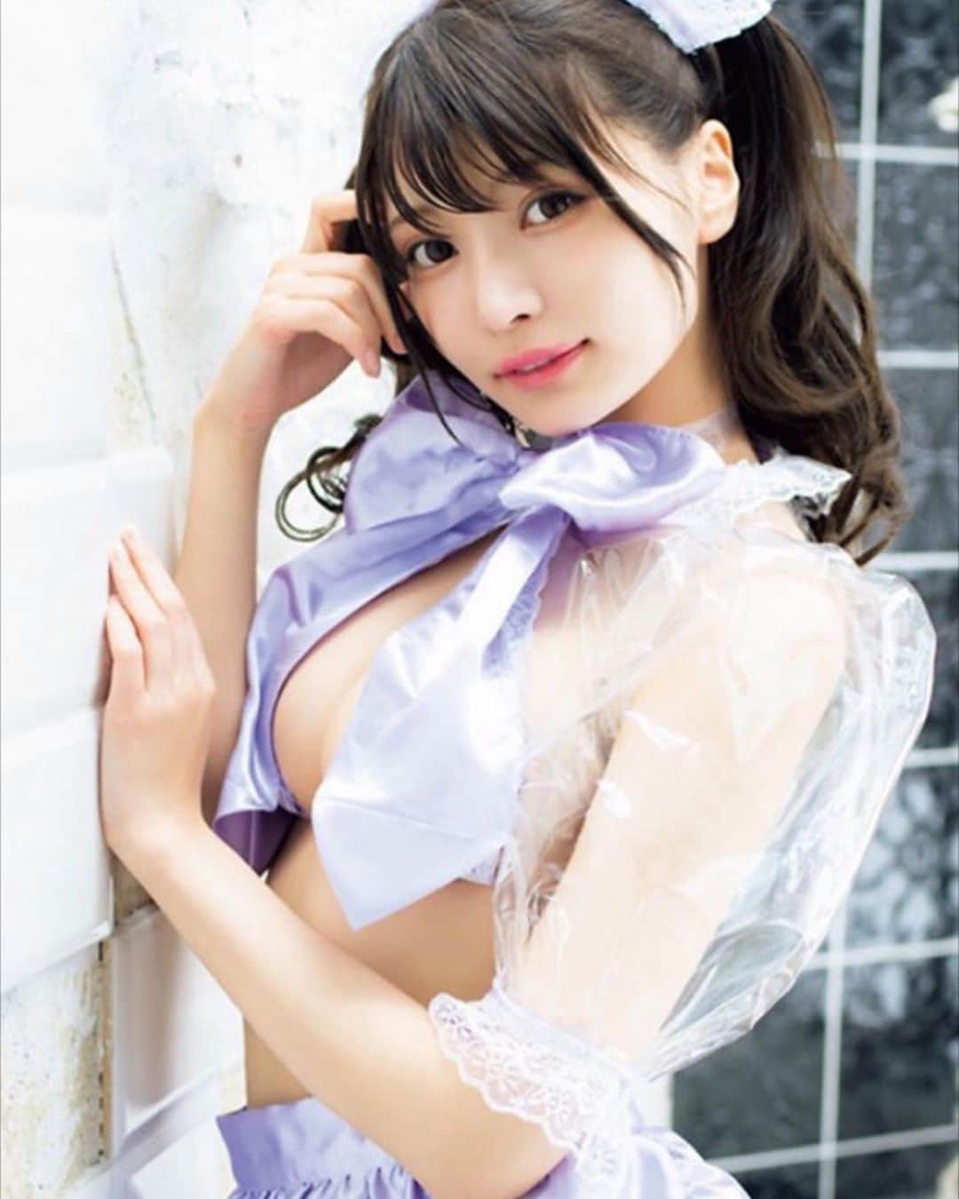 双木昭夫のインスタグラム：「ずーっとメイクしている似鳥沙也加ちゃん💖」